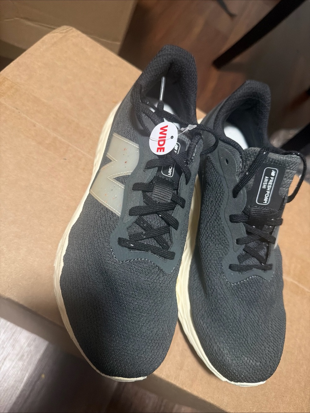 New Balance Fresh Foam Arishi V4 Running Shoe Black Size 8M 9.5W